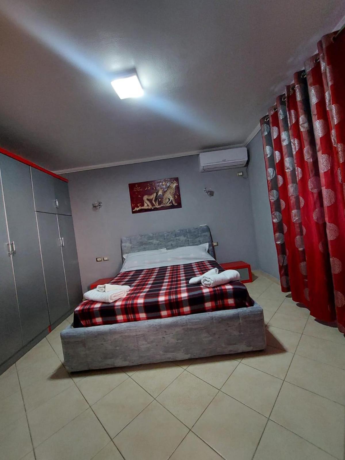 Gex Guest House Тирана Экстерьер фото