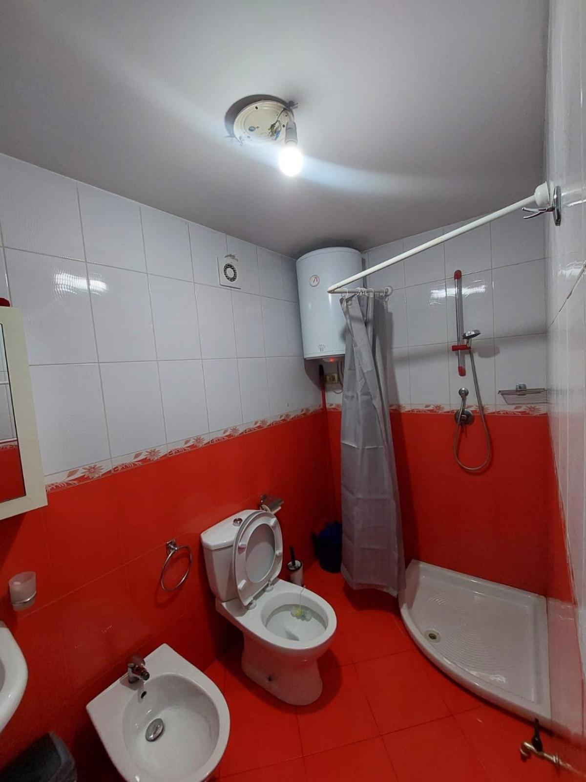 Gex Guest House Тирана Экстерьер фото