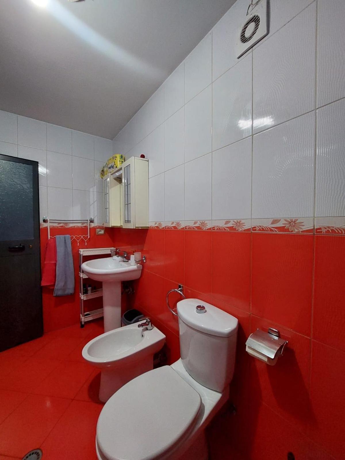 Gex Guest House Тирана Экстерьер фото