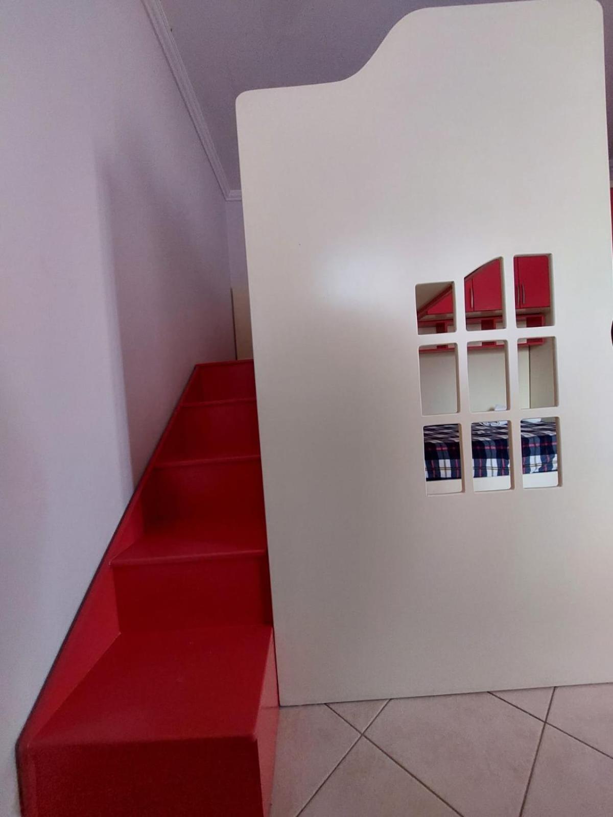 Gex Guest House Тирана Экстерьер фото